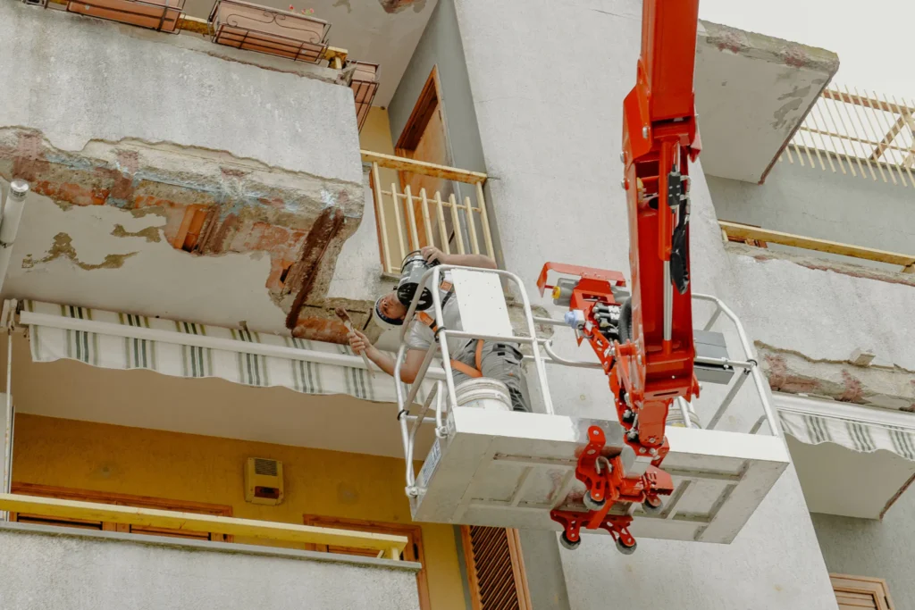 Intervento di ristrutturazione in cantiere