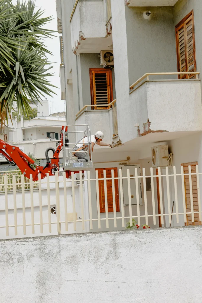 Fase di cantiere di un intervento edile